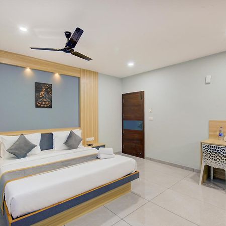 Hotel Park Lane Yelahanka 班加罗尔 外观 照片