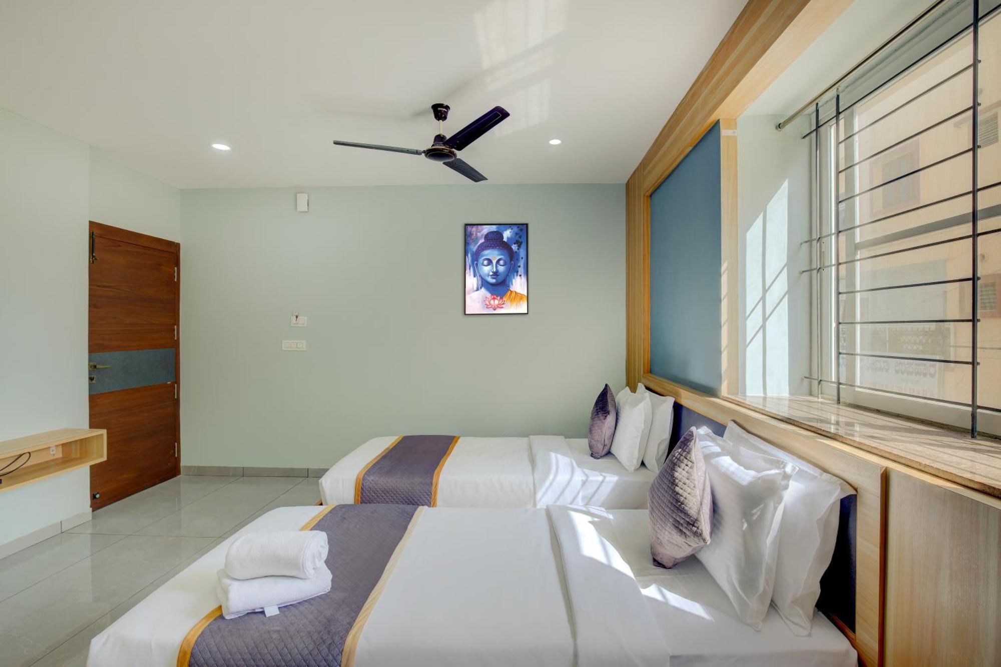 Hotel Park Lane Yelahanka 班加罗尔 外观 照片